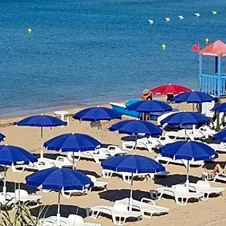 Poseidon Отель 3*